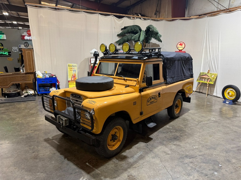 1981 Land Rover Series III 109 High Capacity Pick Up 13
