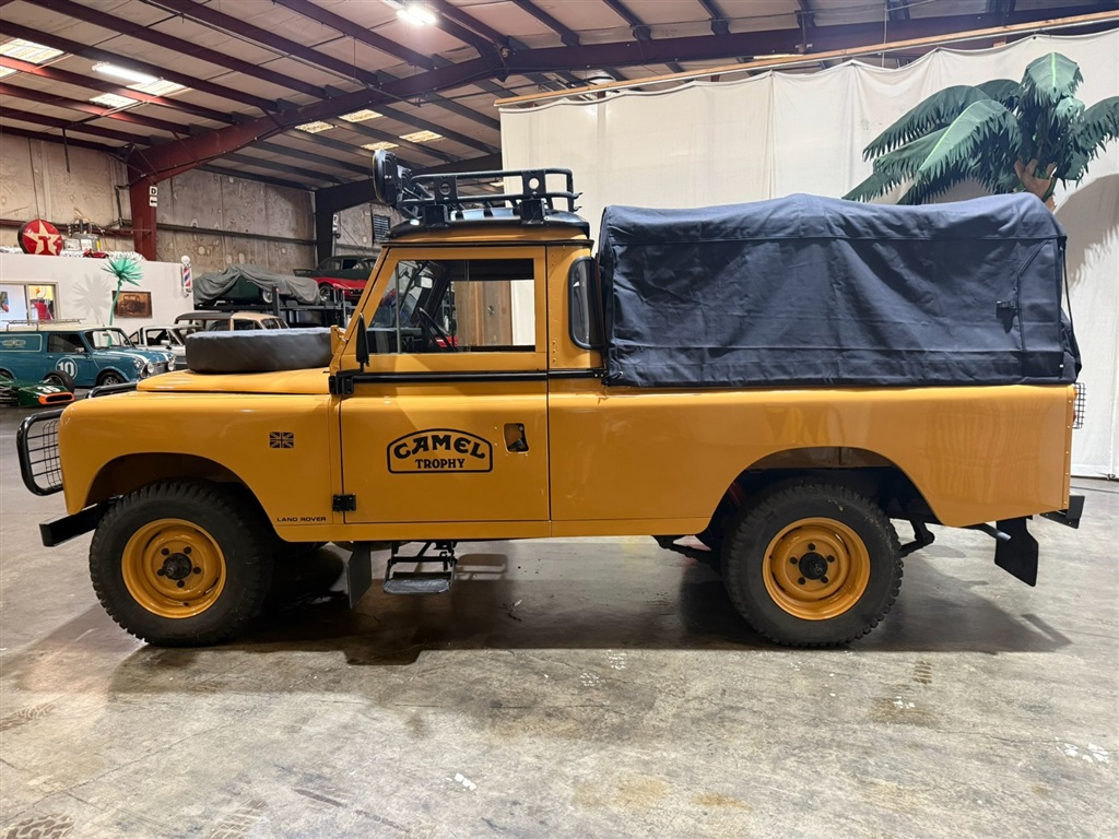 1981 Land Rover Series III 109 High Capacity Pick Up 14