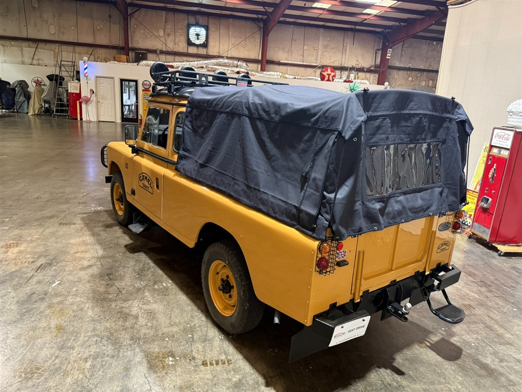 1981 Land Rover Series III 109 High Capacity Pick Up 17