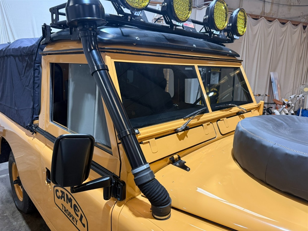 1981 Land Rover Series III 109 High Capacity Pick Up 28