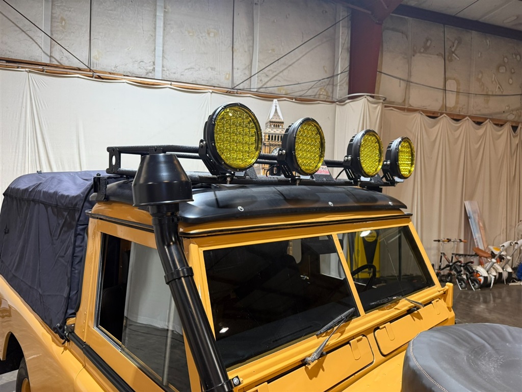1981 Land Rover Series III 109 High Capacity Pick Up 29