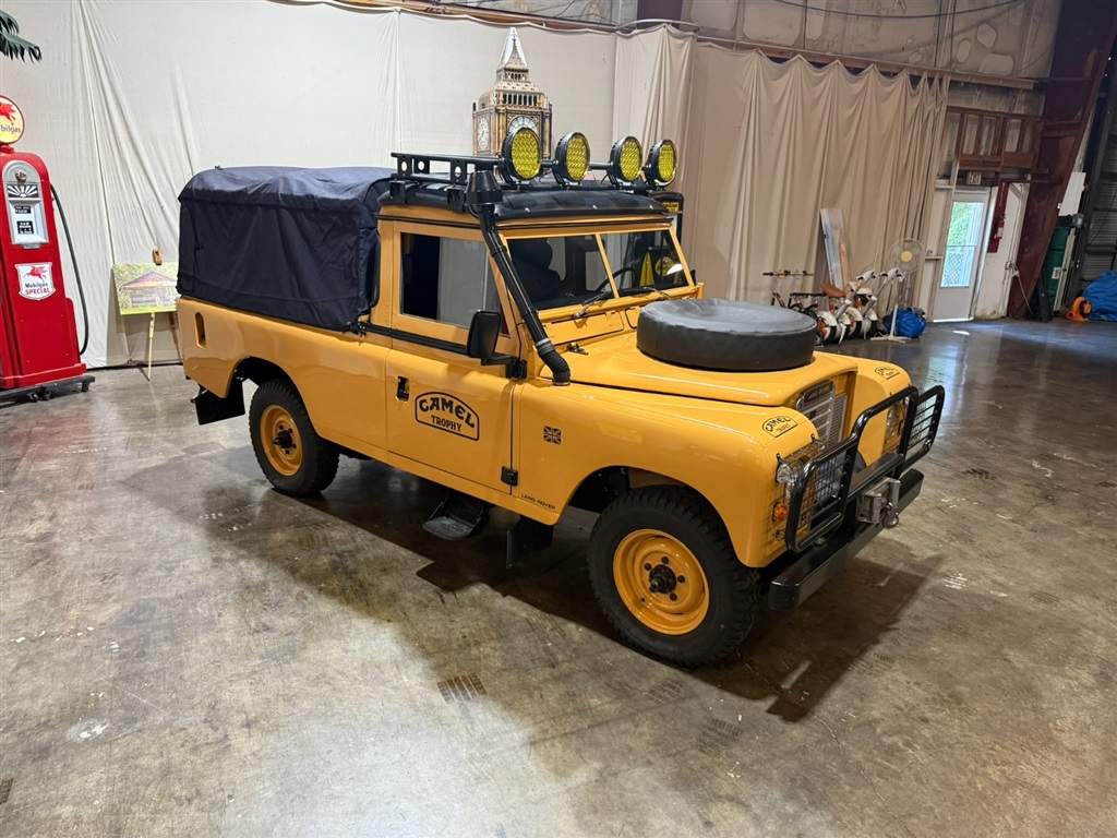 1981 Land Rover Series III 109 High Capacity Pick Up 3