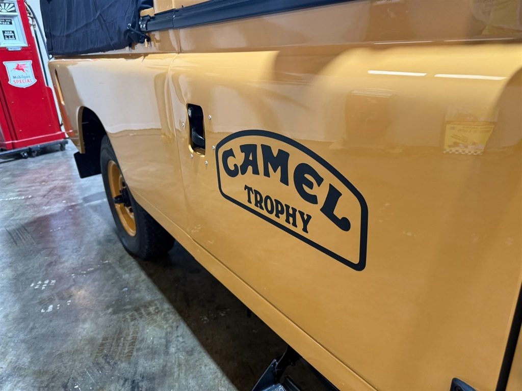 1981 Land Rover Series III 109 High Capacity Pick Up 32