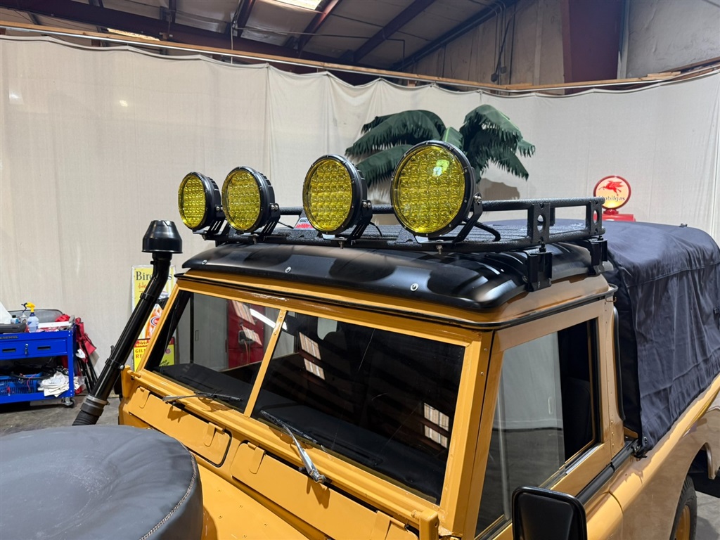 1981 Land Rover Series III 109 High Capacity Pick Up 51