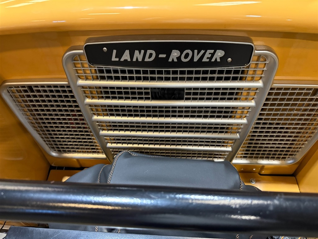1981 Land Rover Series III 109 High Capacity Pick Up 55
