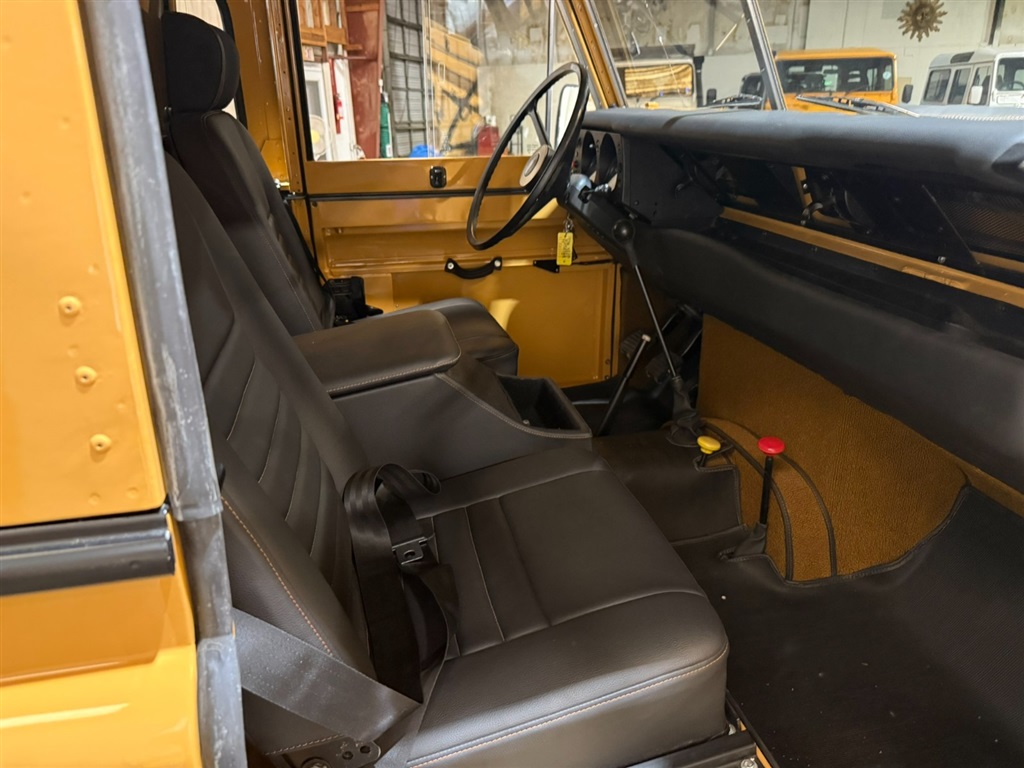 1981 Land Rover Series III 109 High Capacity Pick Up 83