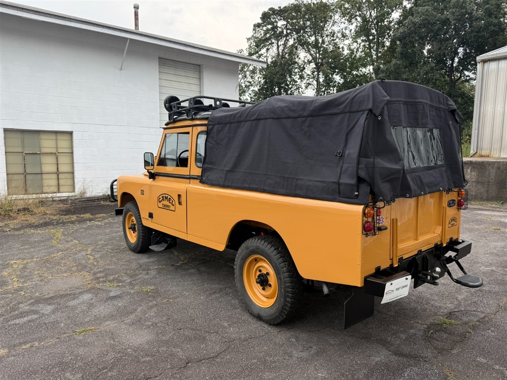 1981 Land Rover Series III 109 High Capacity Pick Up 92