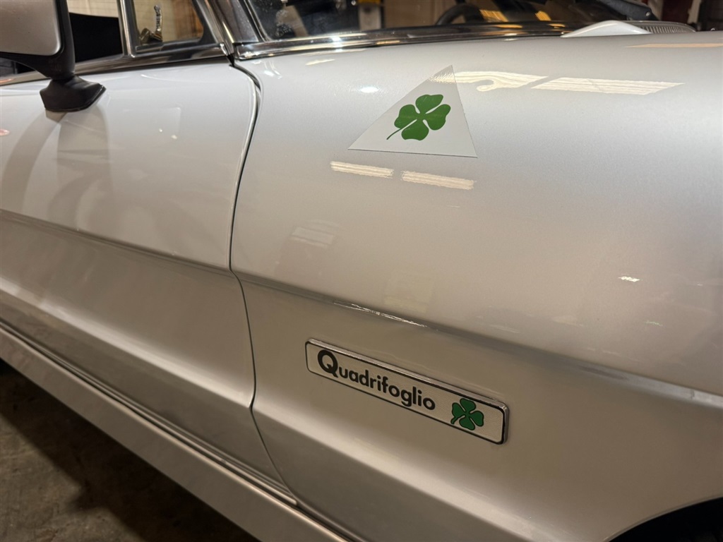 1987 Alfa Romeo Spider Quadrifoglio 29