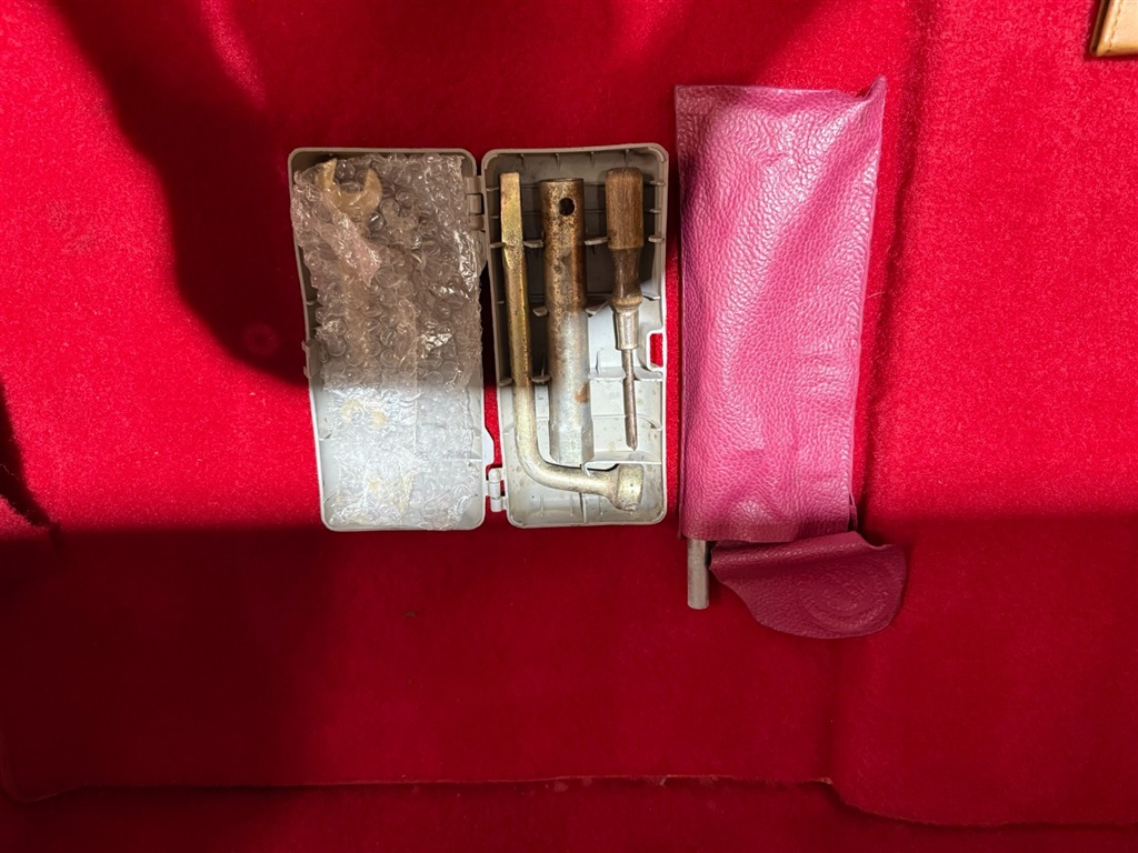 1987 Alfa Romeo Spider Quadrifoglio 52