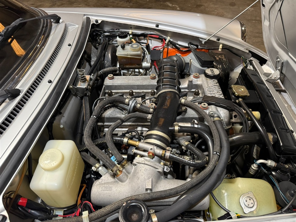 1987 Alfa Romeo Spider Quadrifoglio 72