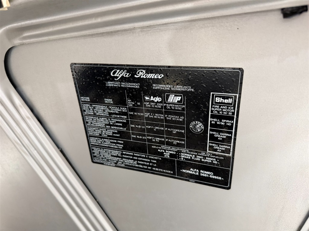 1987 Alfa Romeo Spider Quadrifoglio 74