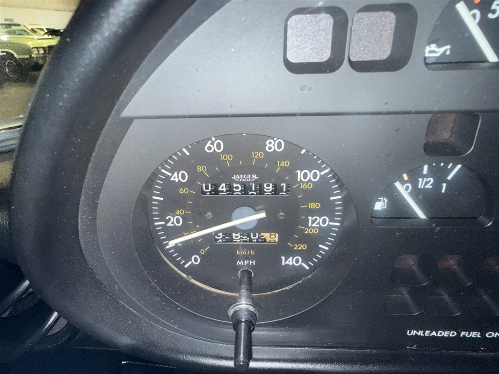 1987 Alfa Romeo Spider Quadrifoglio 86