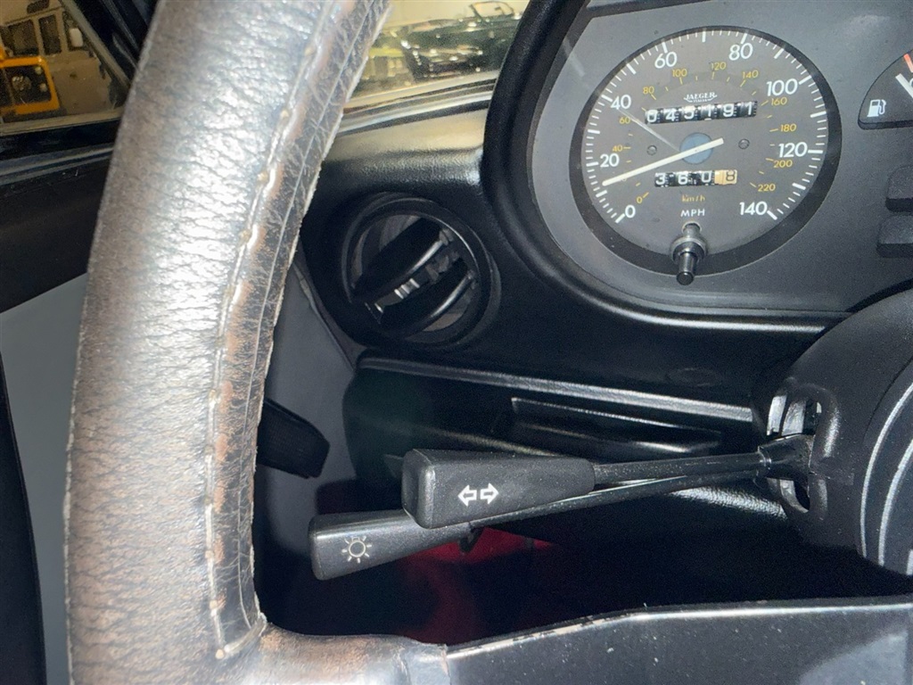 1987 Alfa Romeo Spider Quadrifoglio 88