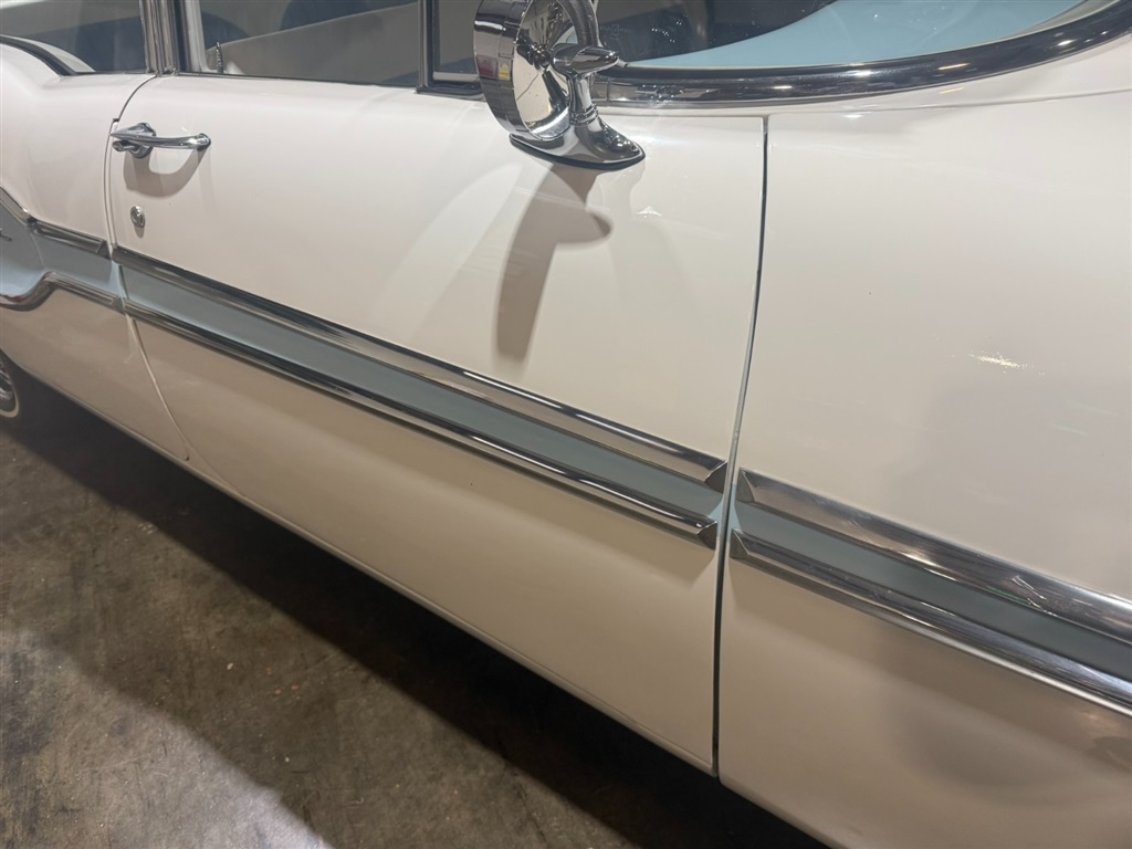 1958 Pontiac Chieftain 4 Door 31