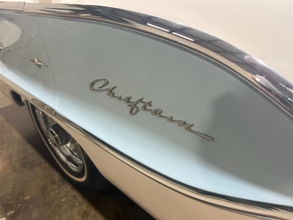 1958 Pontiac Chieftain 4 Door 35