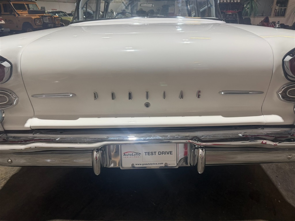 1958 Pontiac Chieftain 4 Door 45