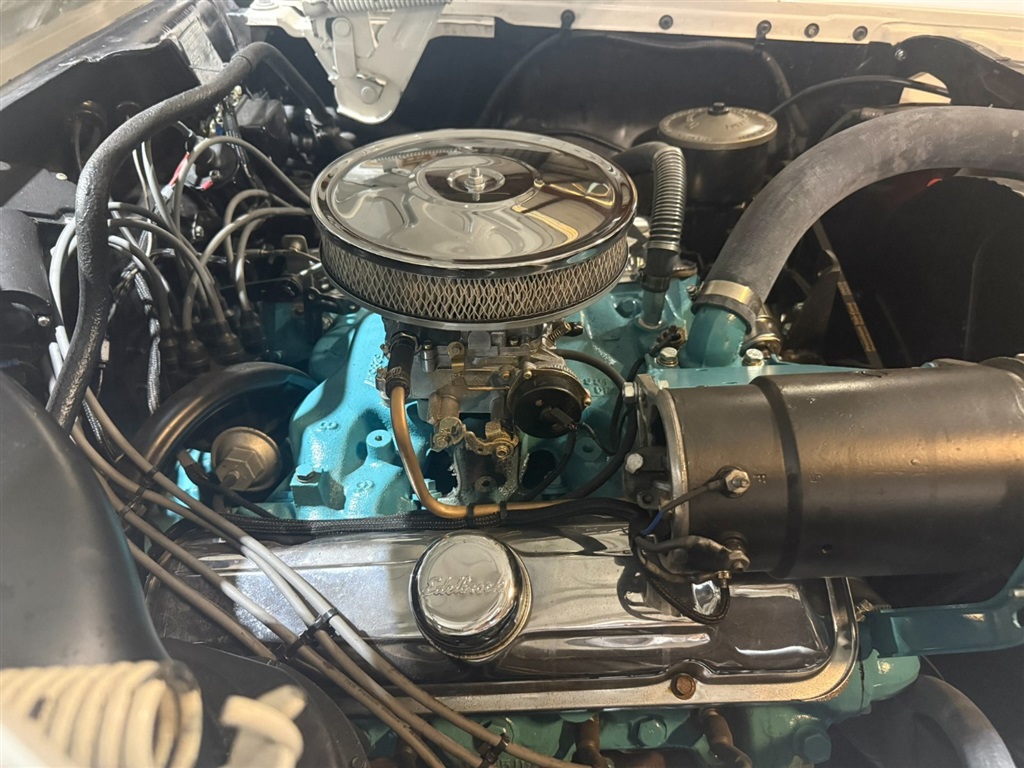 1958 Pontiac Chieftain 4 Door 76