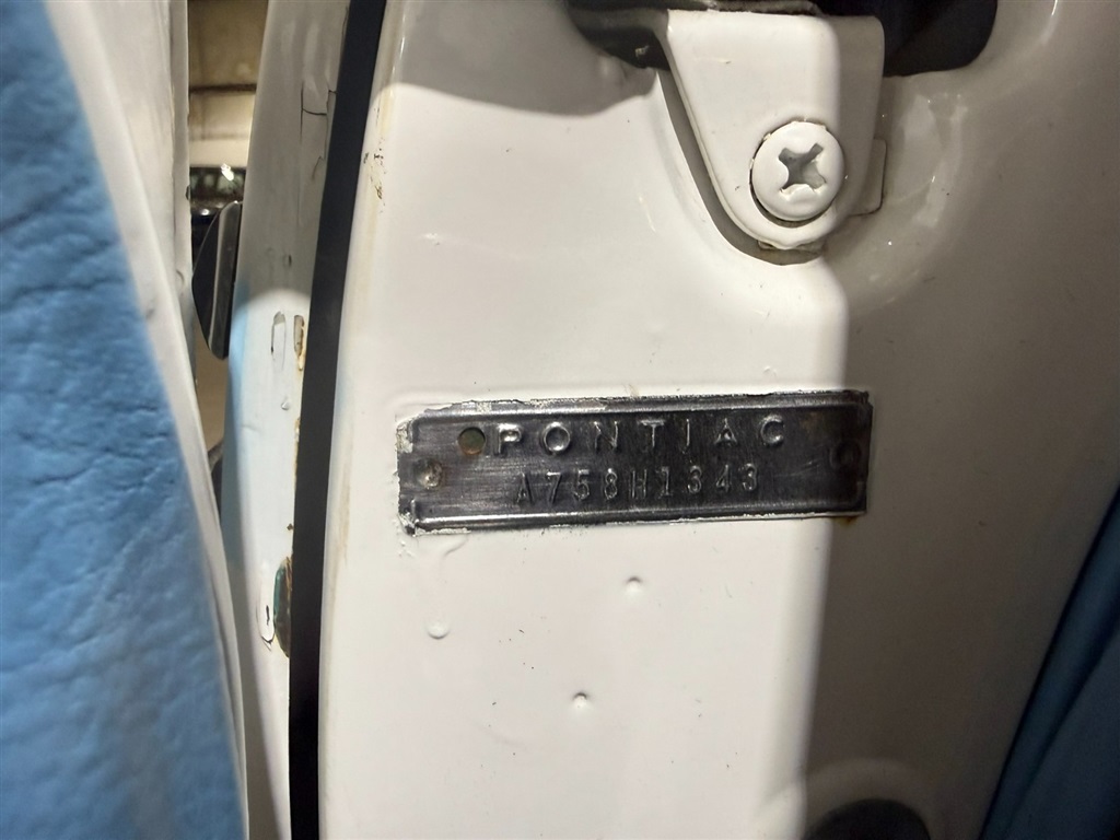 1958 Pontiac Chieftain 4 Door 88