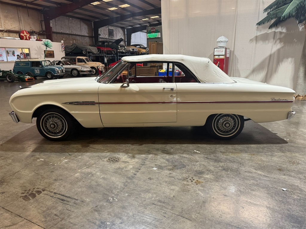 1963 Ford Falcon Futura Convertible 14
