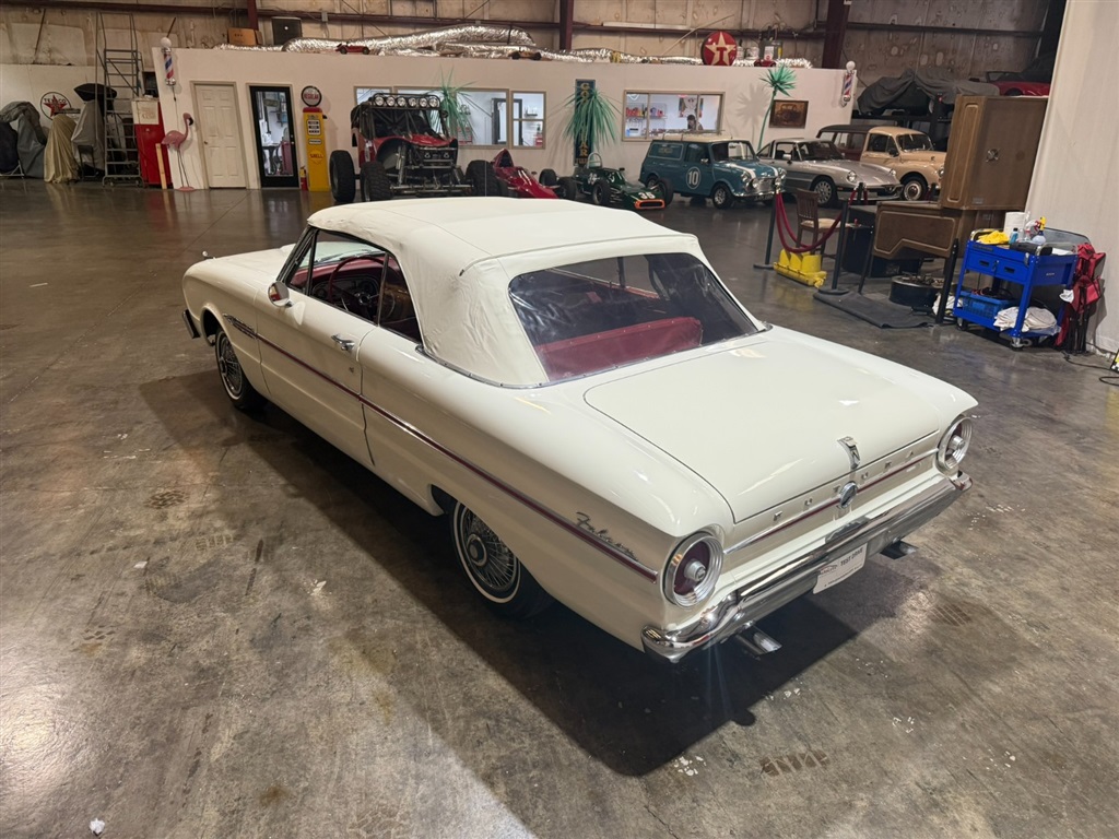 1963 Ford Falcon Futura Convertible 17