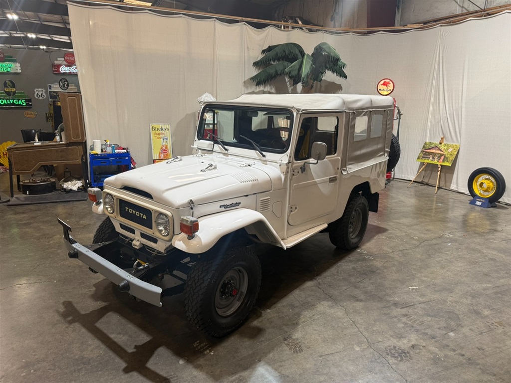 1982 Toyota Land Cruiser FJ 43 13