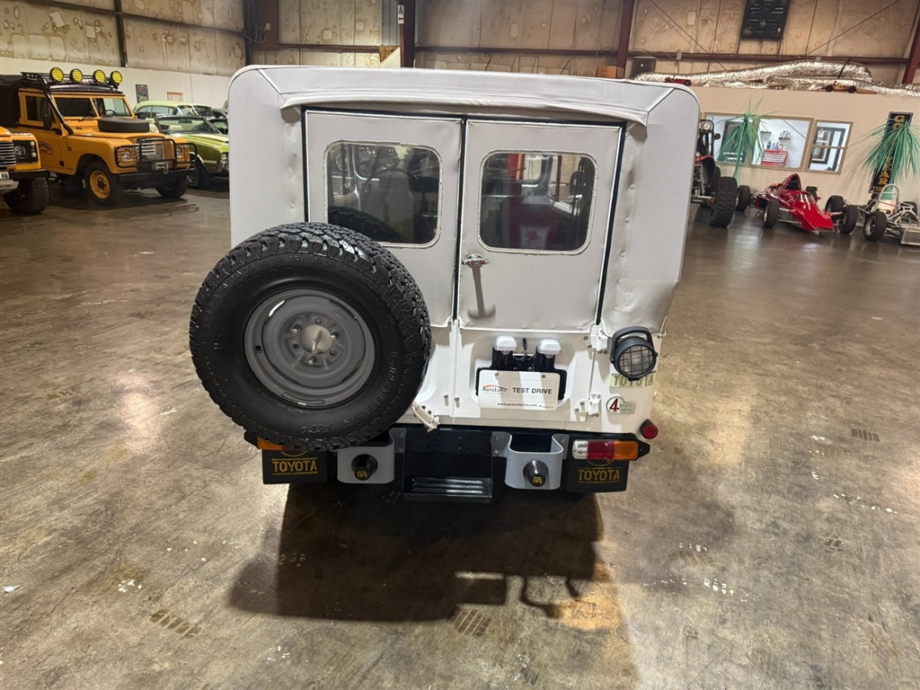 1982 Toyota Land Cruiser FJ 43 21