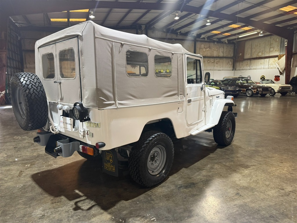 1982 Toyota Land Cruiser FJ 43 23