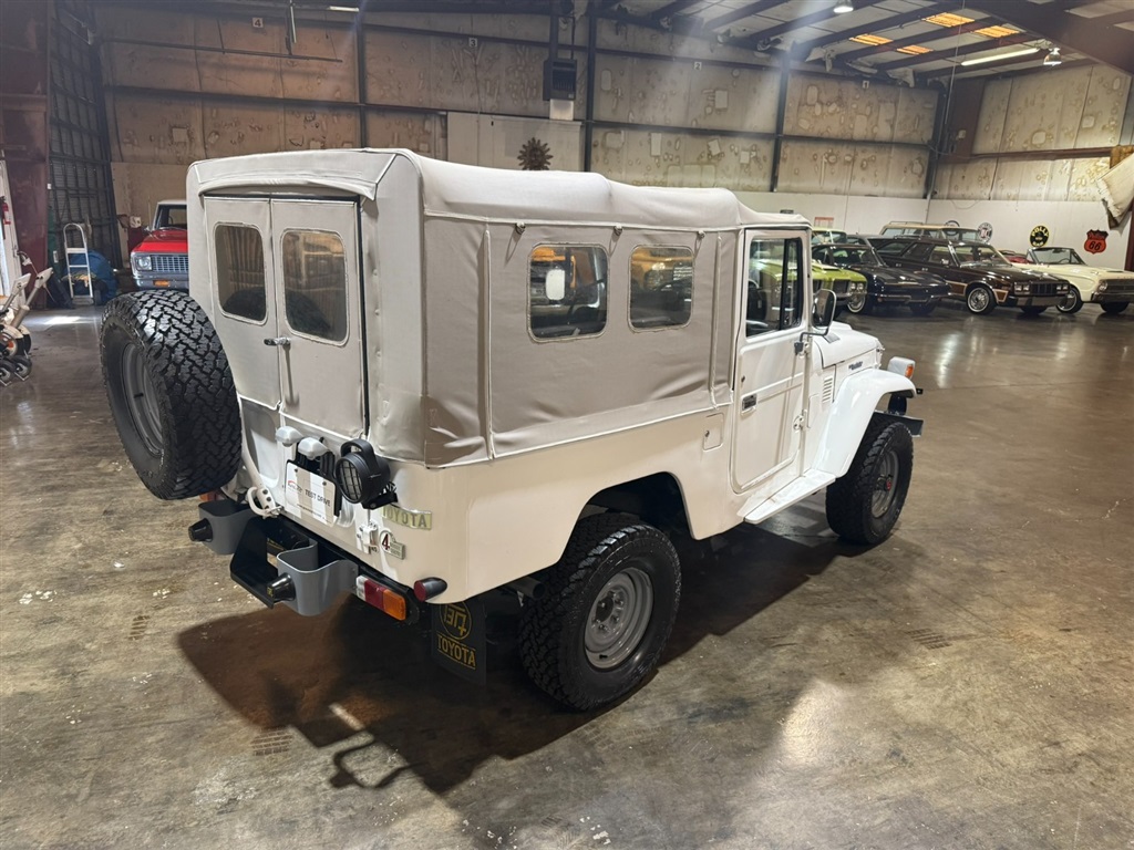 1982 Toyota Land Cruiser FJ 43 25