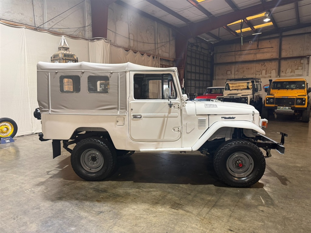 1982 Toyota Land Cruiser FJ 43 26