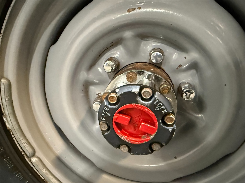 1982 Toyota Land Cruiser FJ 43 31