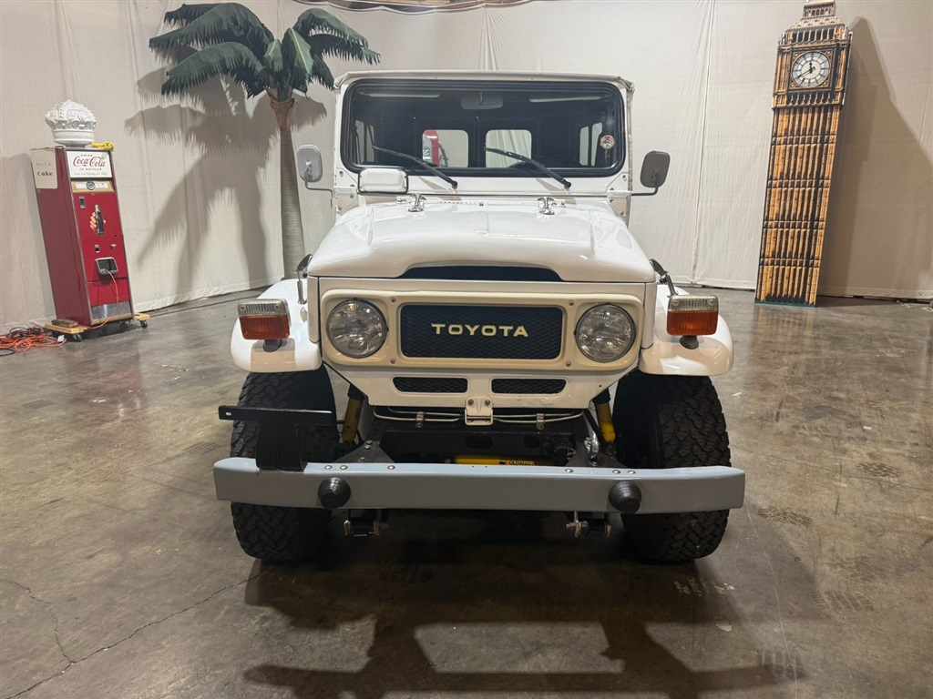 1982 Toyota Land Cruiser FJ 43 6