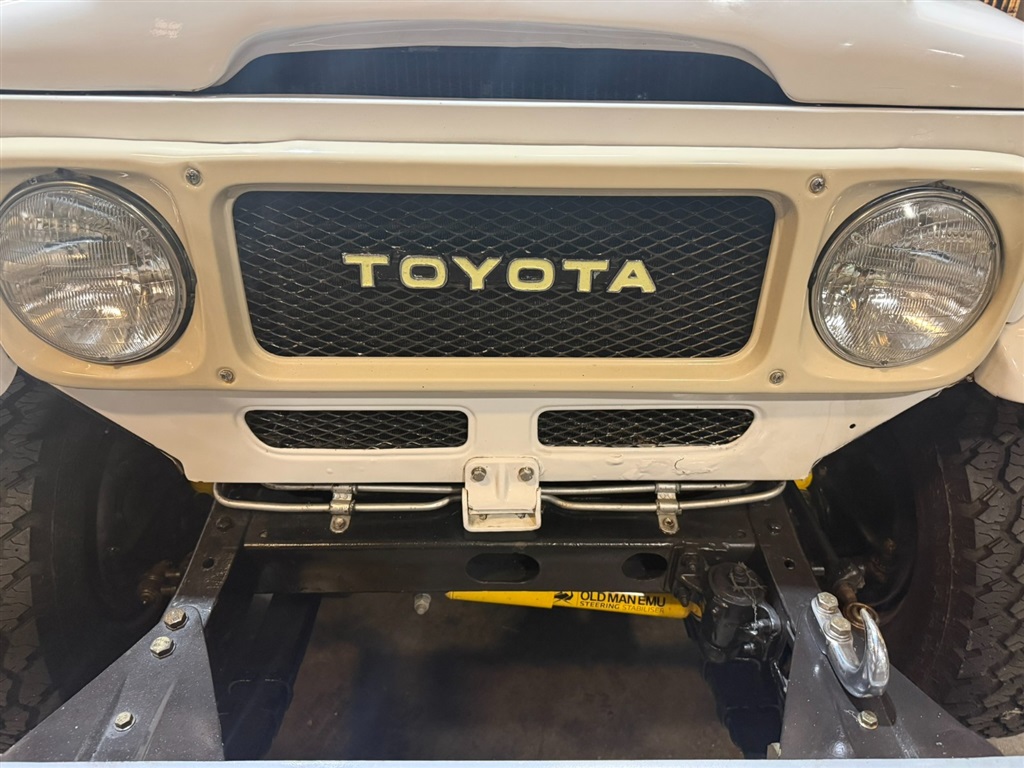 1982 Toyota Land Cruiser FJ 43 68