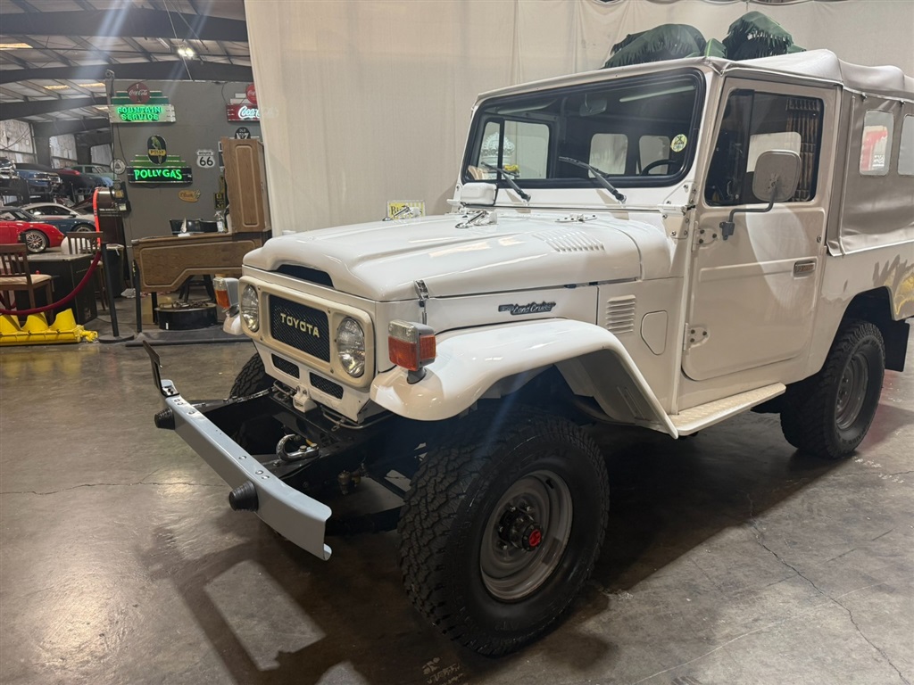 1982 Toyota Land Cruiser FJ 43 9
