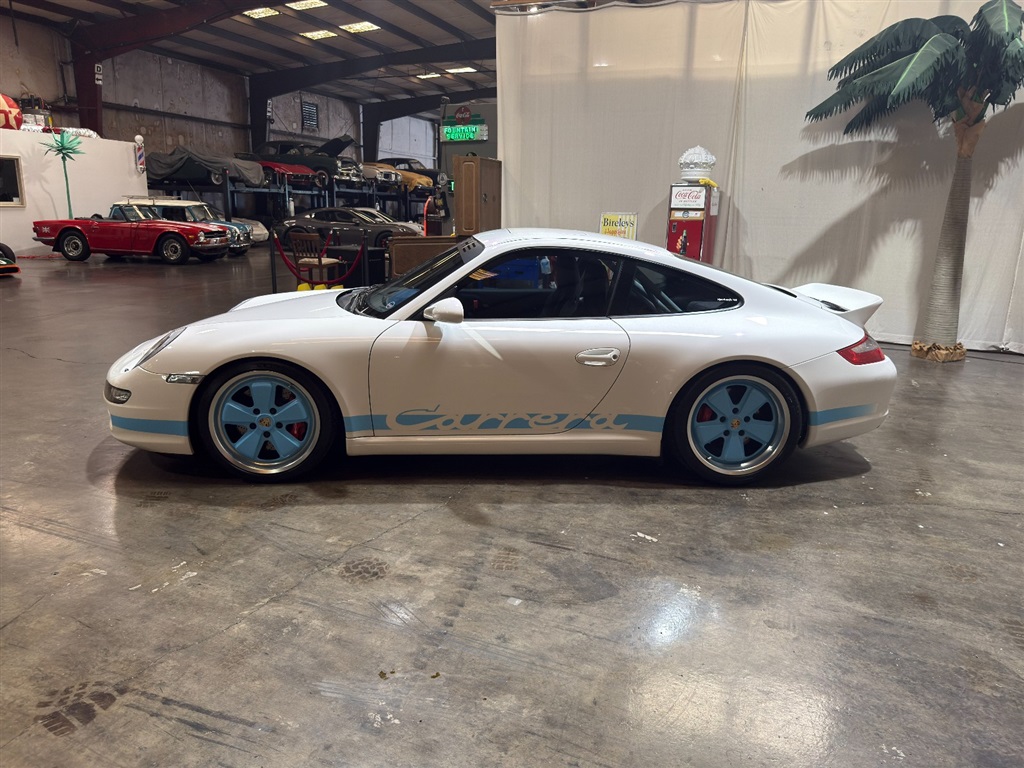 2006 Porsche 911 S Coupe Modified 11