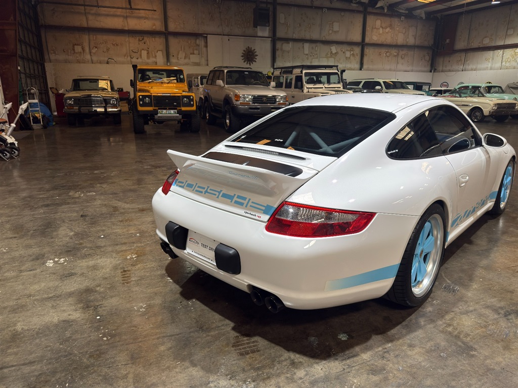 2006 Porsche 911 S Coupe Modified 18