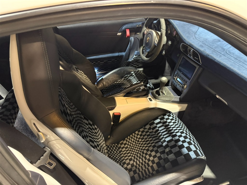 2006 Porsche 911 S Coupe Modified 83