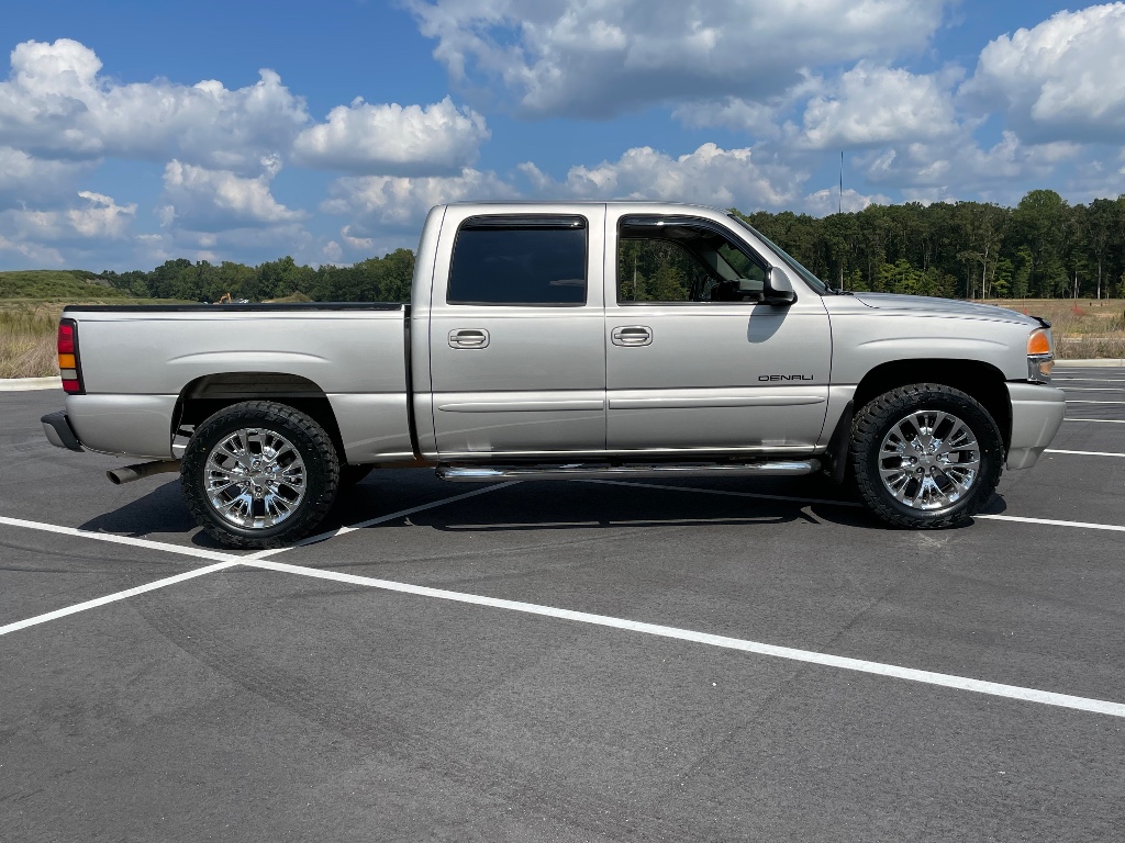 2006 GMC Sierra 1500 Denali photo