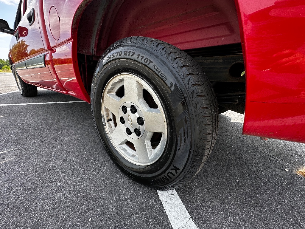 2005 Chevrolet Silverado 1500 LS photo