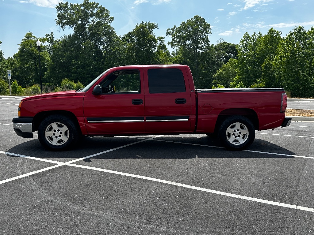 2005 Chevrolet Silverado 1500 LS photo