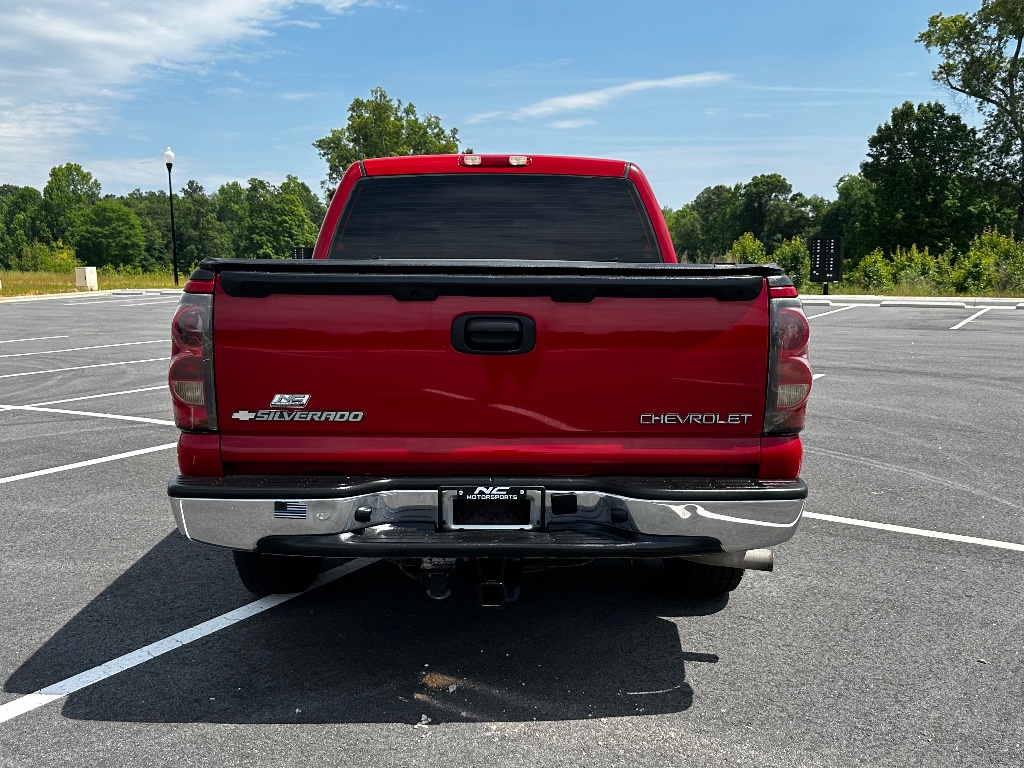 2005 Chevrolet Silverado 1500 LS photo