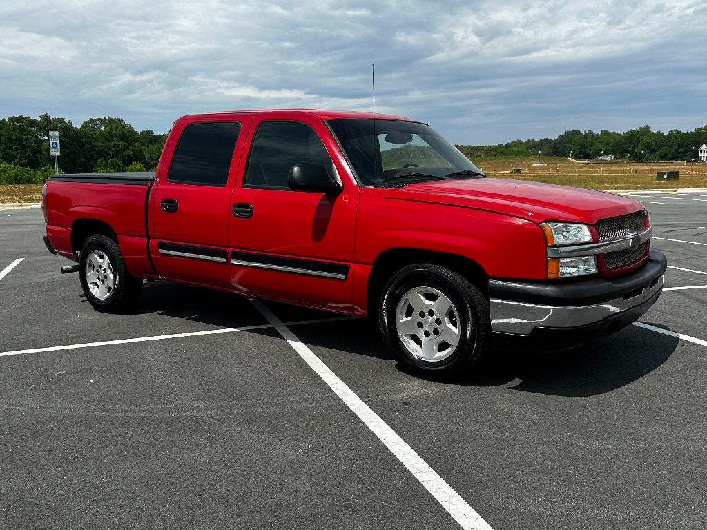 2005 Chevrolet Silverado 1500 LS photo