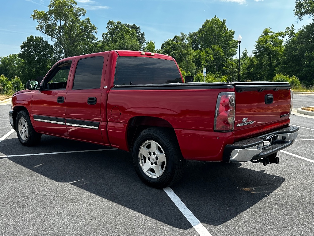 2005 Chevrolet Silverado 1500 LS photo