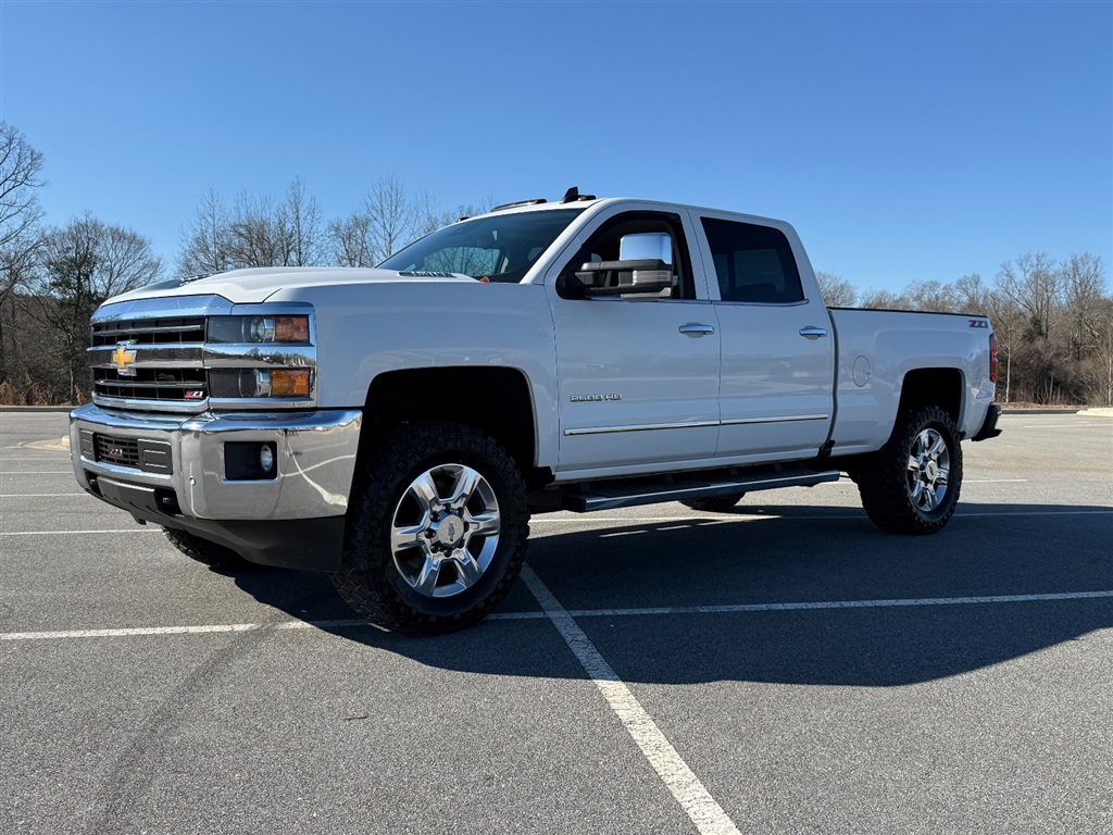 2018 Chevrolet Silverado 2500HD LTZ Crew Cab 4WD