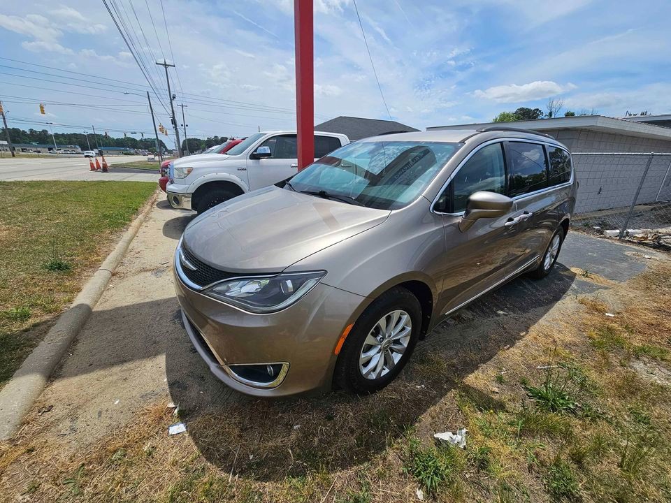 2017 Chrysler PACIFICA TOURING-L  photo