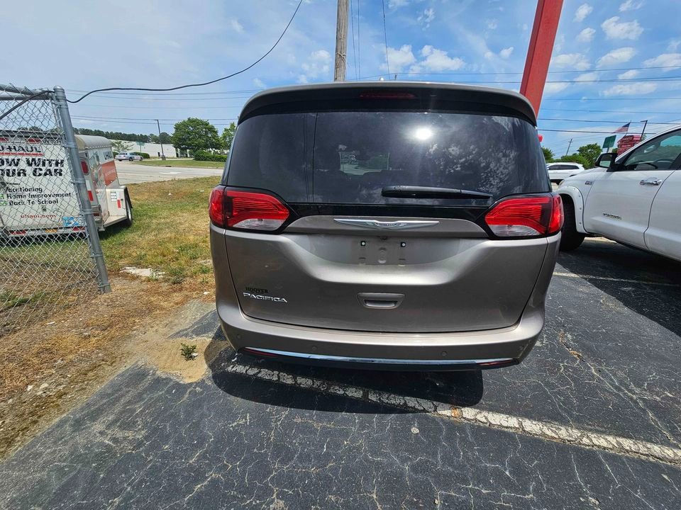 2017 Chrysler PACIFICA TOURING-L  photo
