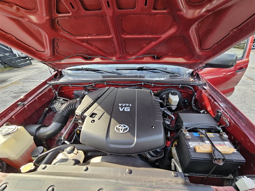 2006 Toyota Tacoma V6 photo