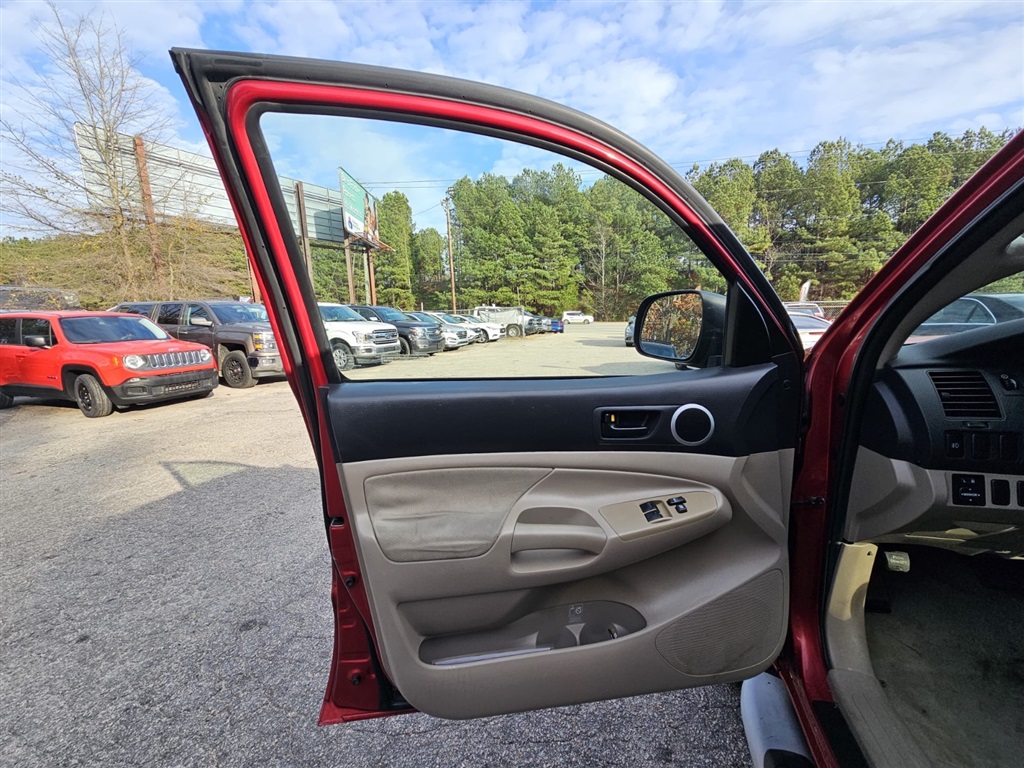 2006 Toyota Tacoma V6 photo
