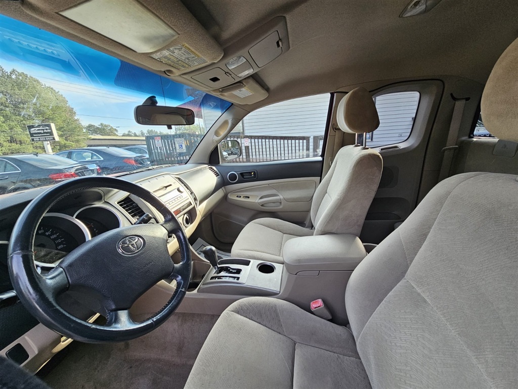 2006 Toyota Tacoma V6 photo