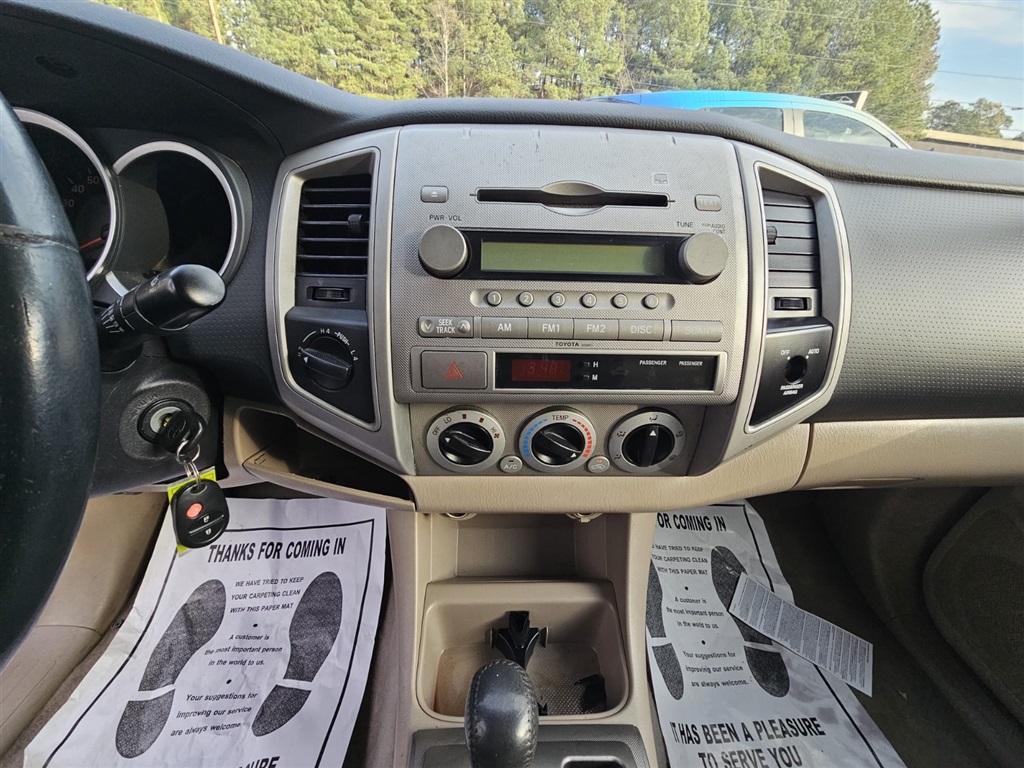 2006 Toyota Tacoma V6 photo