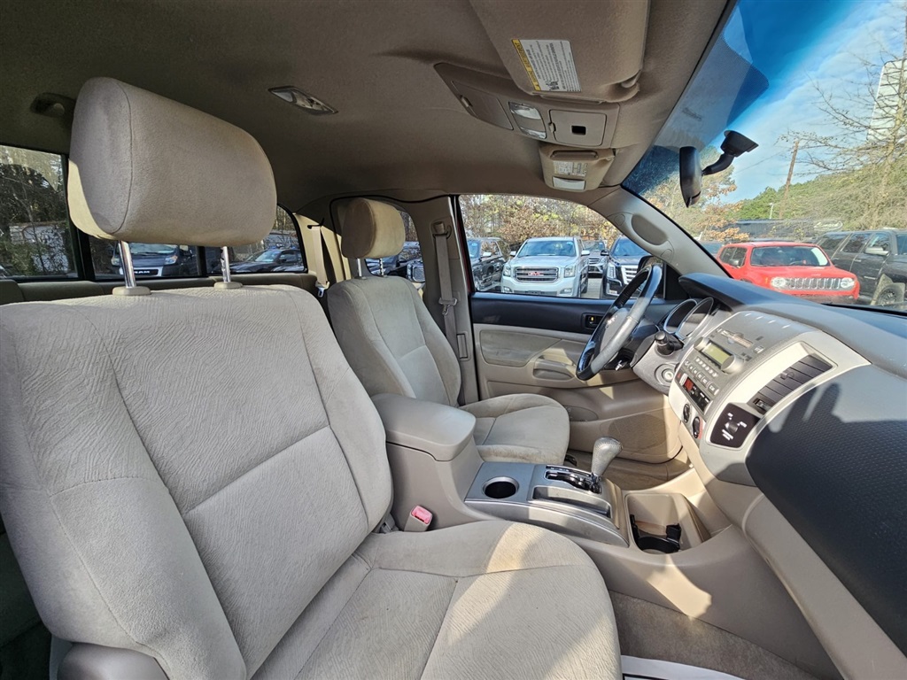 2006 Toyota Tacoma V6 photo